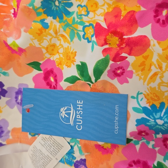 Cupshe Colorful Floral Swimsuit Sz Lg Nwt - Picture 6 of 7